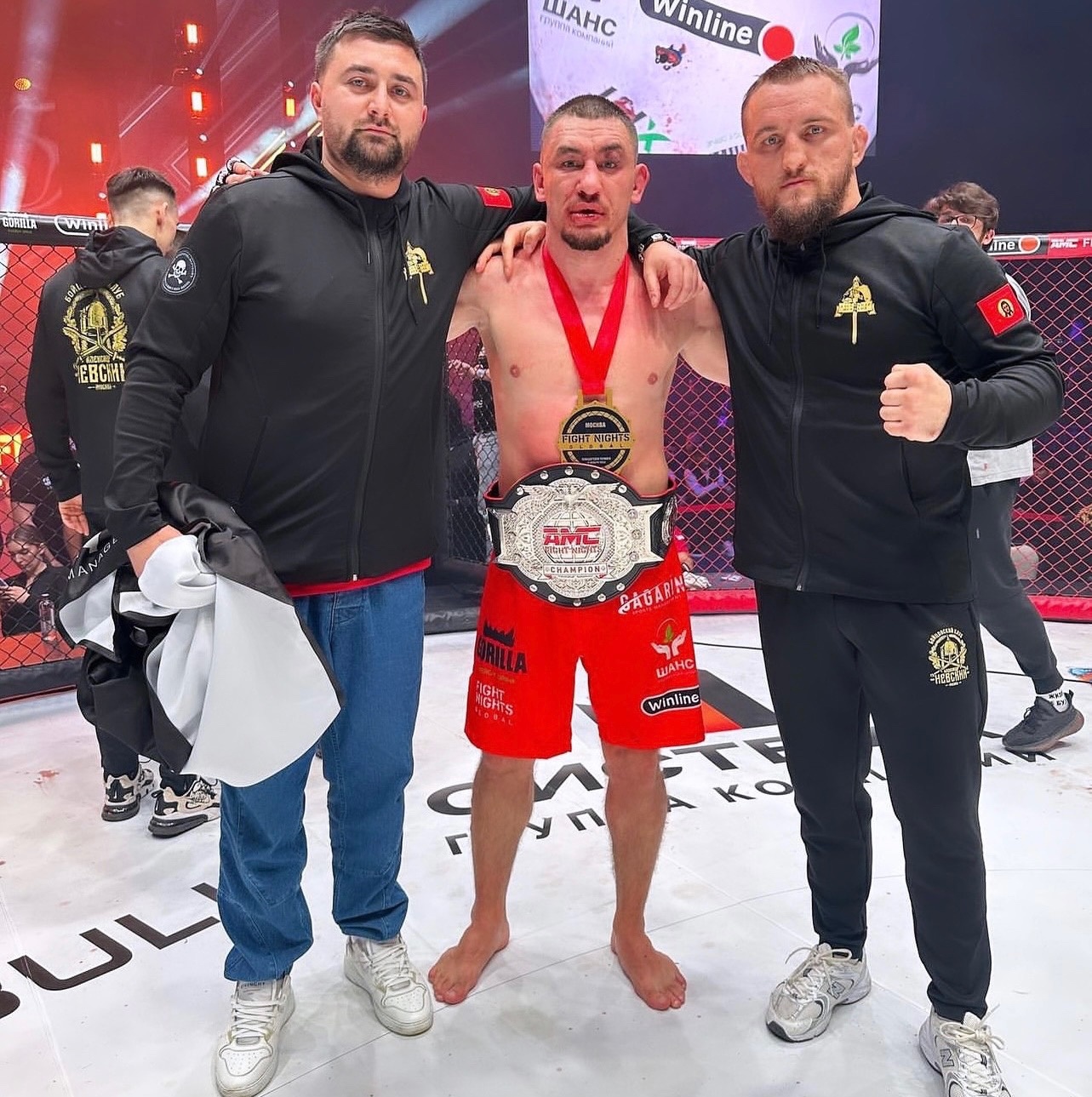 Дмитрий Арышев победил Мачадо и стал временным чемпионом AMC Fight Nights в среднем весе!